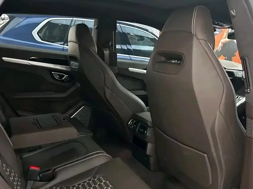 Lamborghini Urus — фото 2