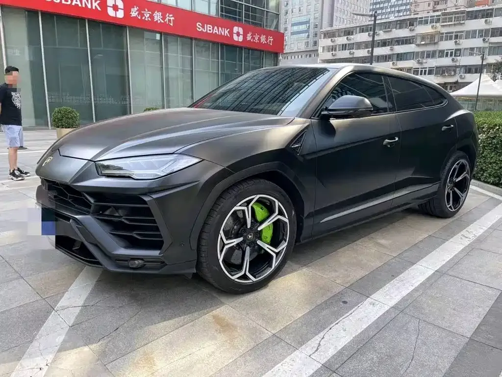 Lamborghini Urus — фото 9