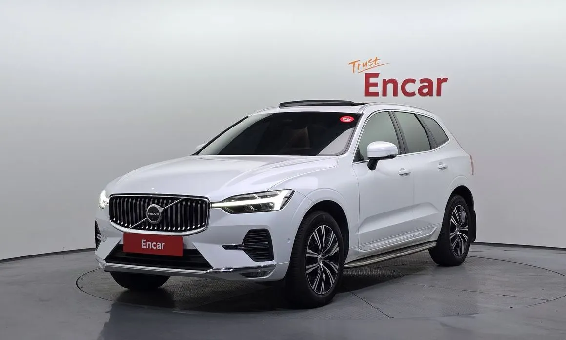 Volvo XC60 — фото 1