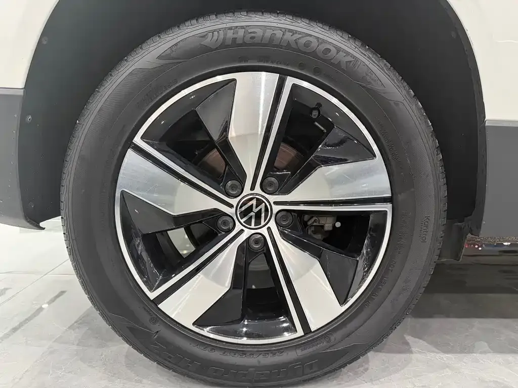 Volkswagen Tharu — фото 8