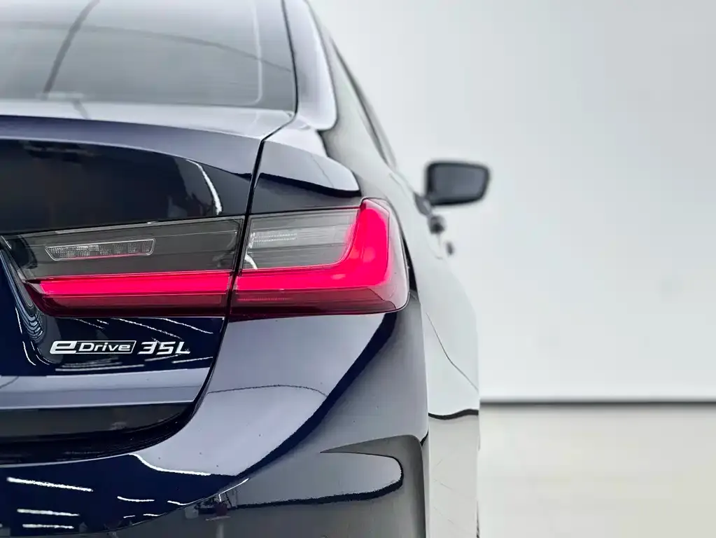 BMW i3 — фото 2