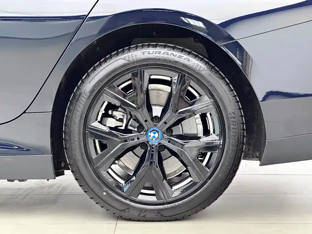 BMW i3 — фото 10