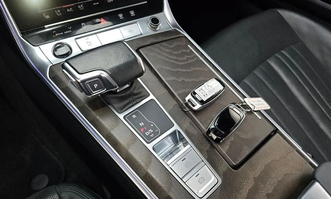 Audi A6 — фото 10