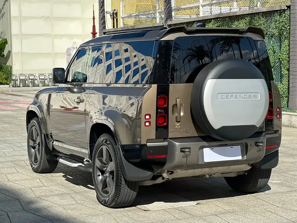Land Rover Defender — фото 5