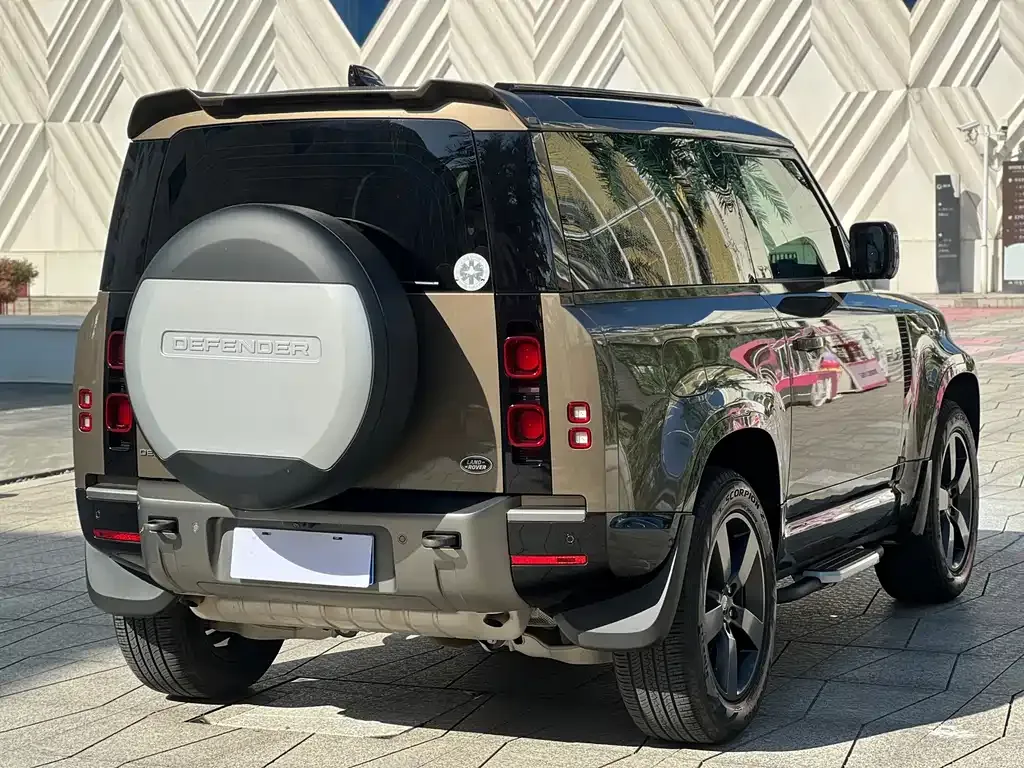 Land Rover Defender — фото 4