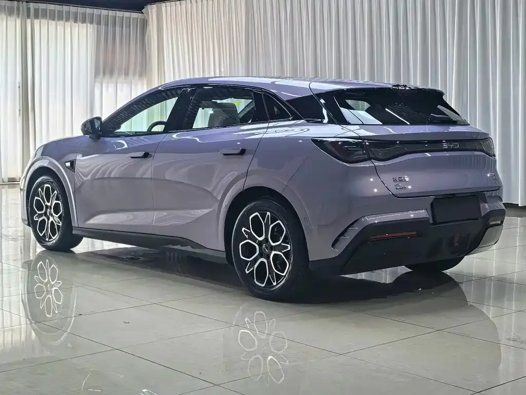 BYD Seal 06GT — фото 8