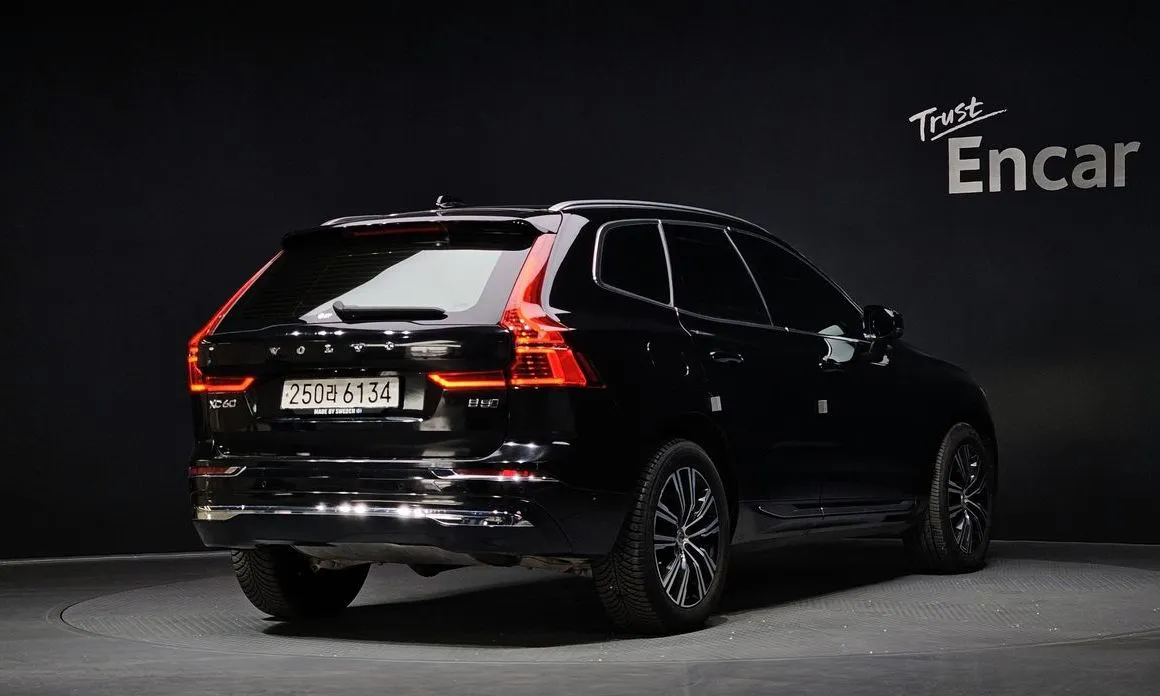 Volvo XC60 — фото 4