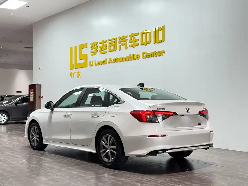 Honda Civic — фото 6