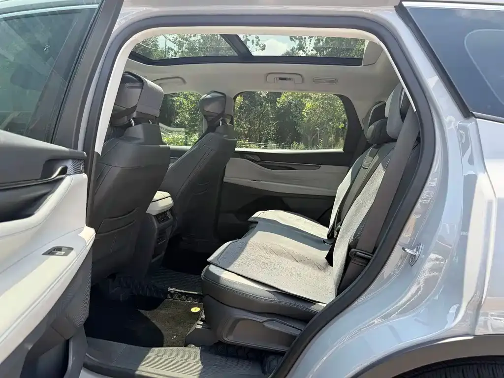 Ford Edge — фото 5