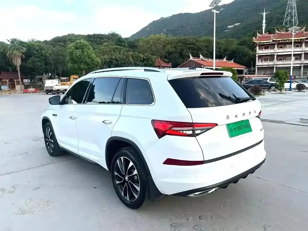 Skoda Kodiaq — фото 4