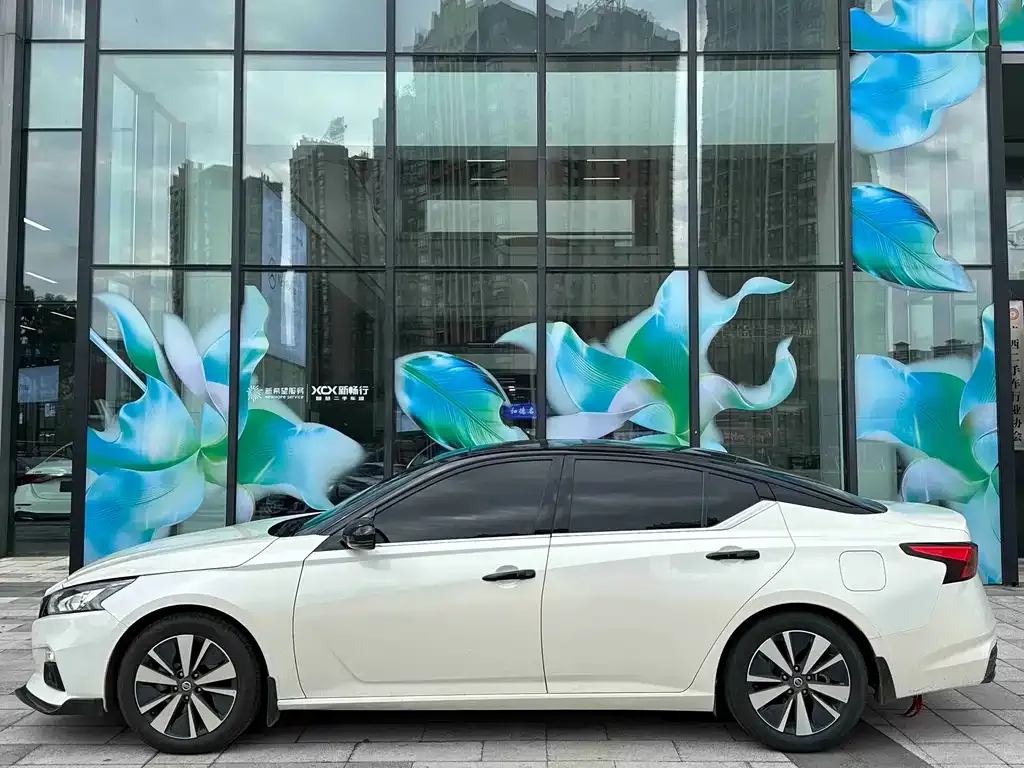 Nissan Teana — фото 2