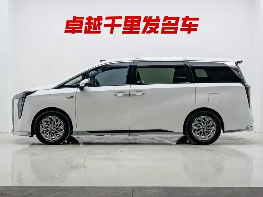 GAC Motor Trumpchi M8 — фото 2
