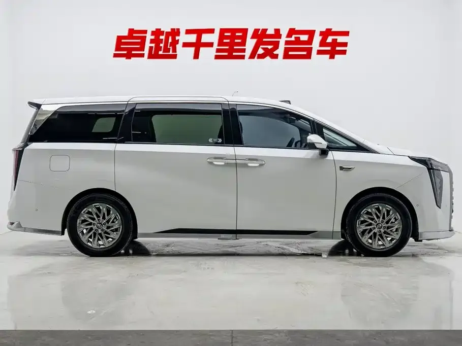 GAC Motor Trumpchi M8 — фото 4