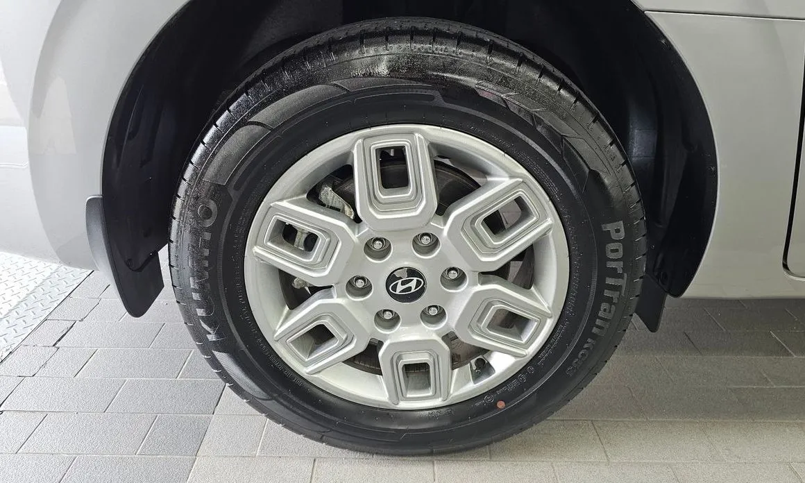 Hyundai Staria — фото 7