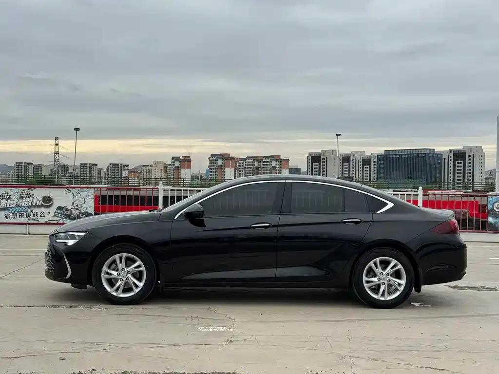 Buick Regal — фото 4