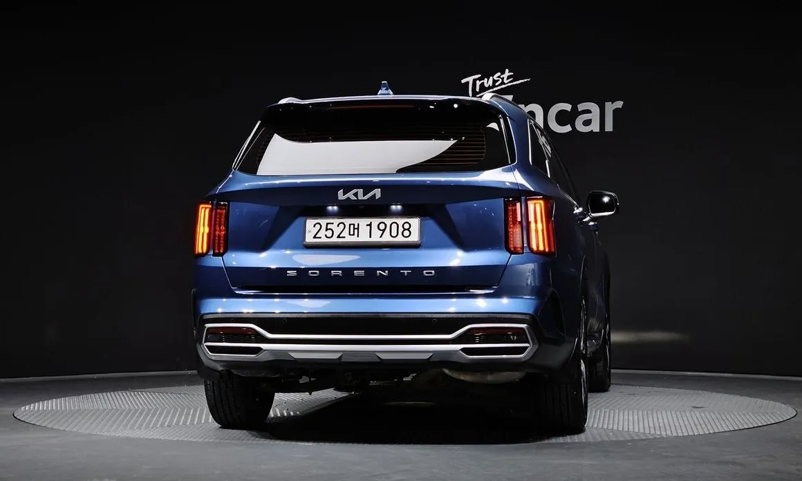 Kia Sorento — фото 4