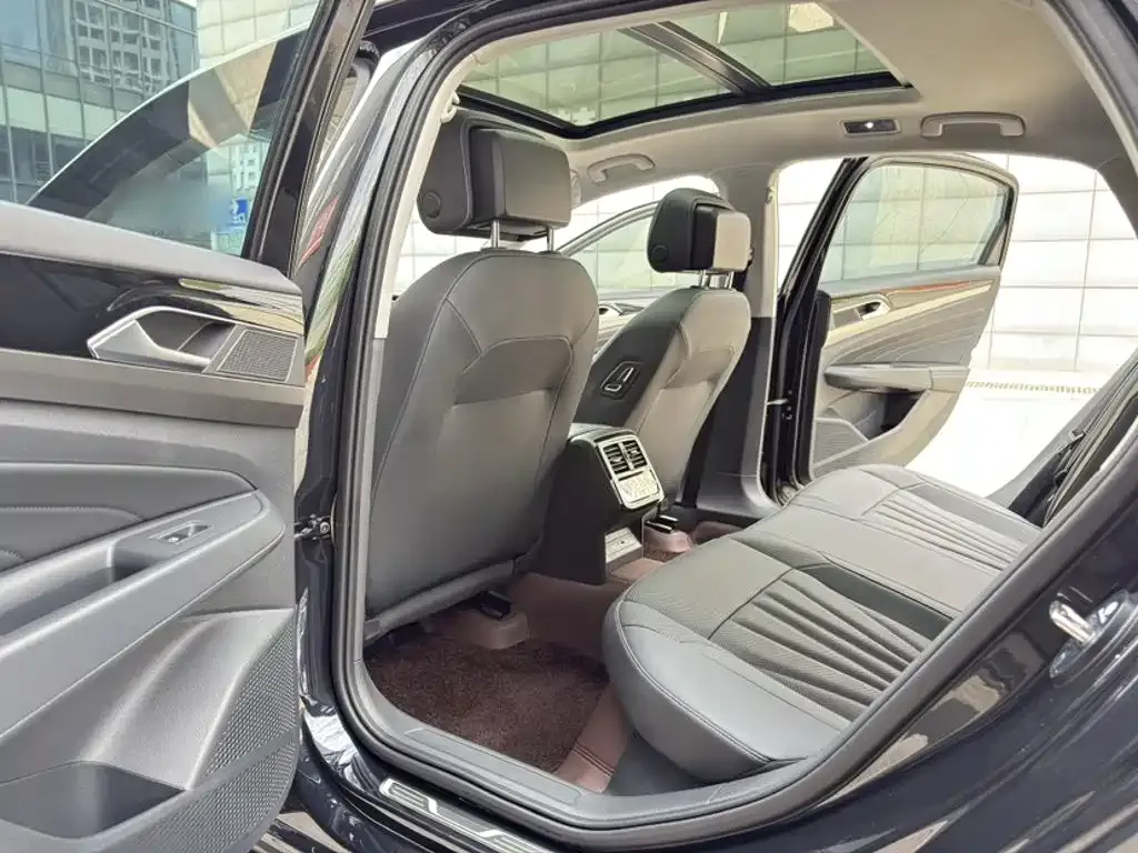 Volkswagen Passat — фото 3