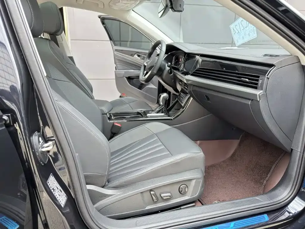 Volkswagen Passat — фото 7