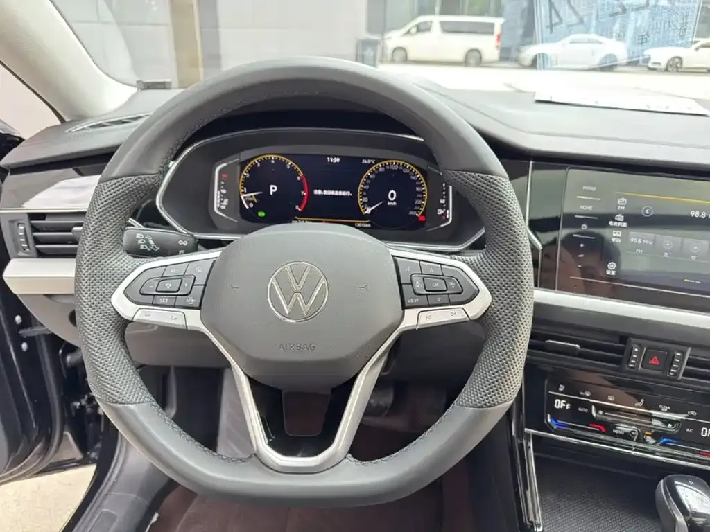 Volkswagen Passat — фото 5