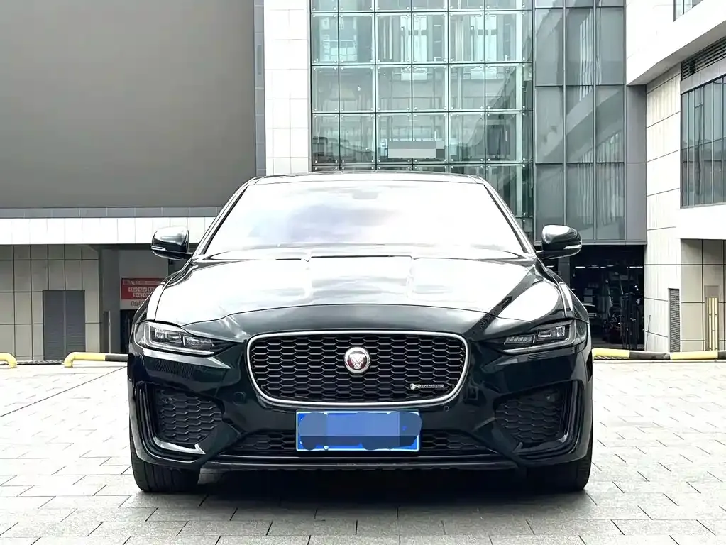 Jaguar XEL — фото 2