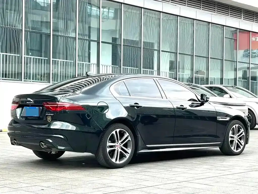Jaguar XEL — фото 10