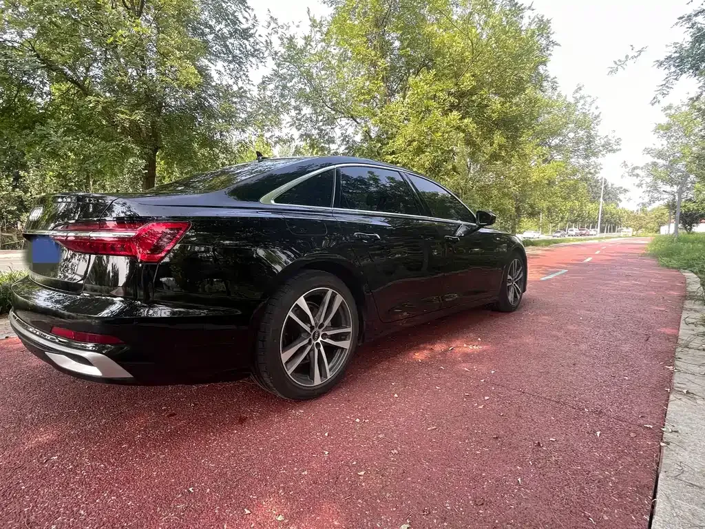 Audi A6L — фото 4