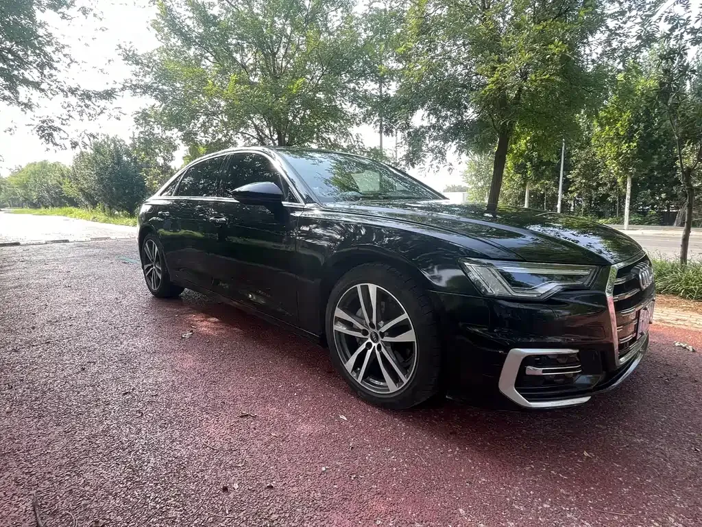 Audi A6L — фото 9