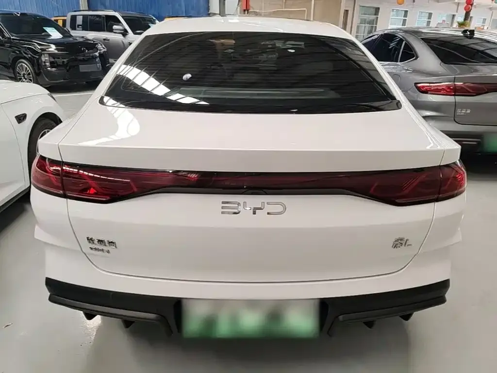 BYD Qin L — фото 4