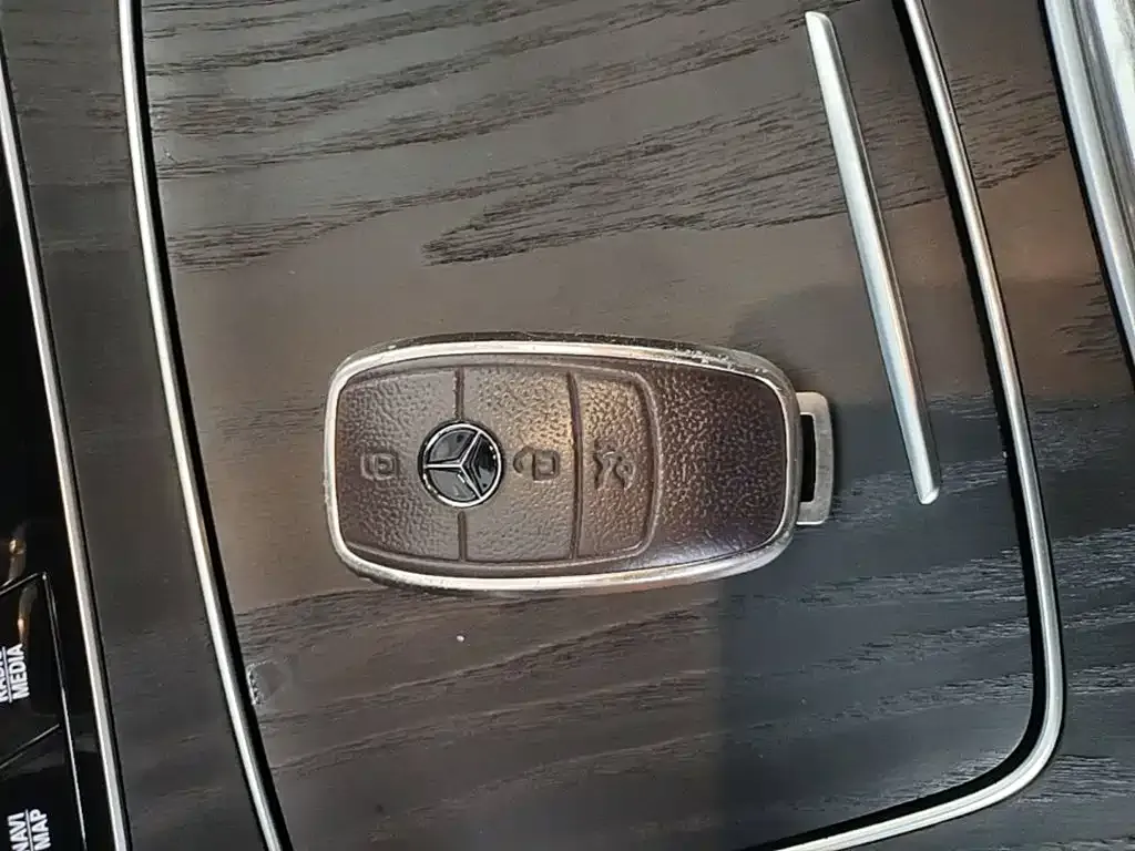 Mercedes-Benz E-Class New Energy — фото 7