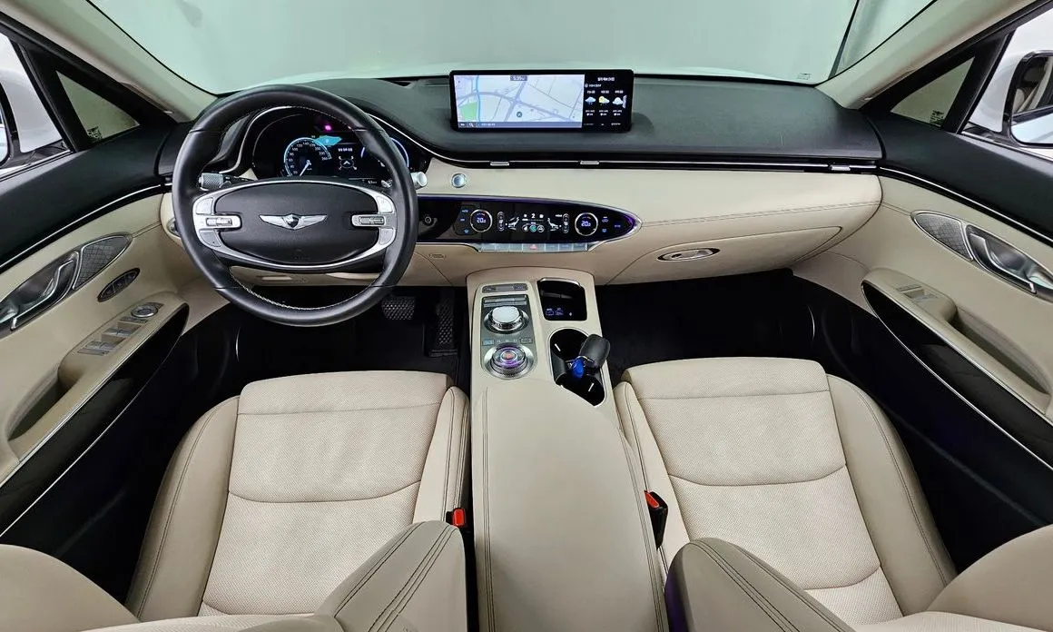 Genesis GV70 — фото 10