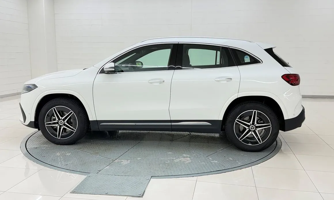 Mercedes-Benz EQA — фото 2