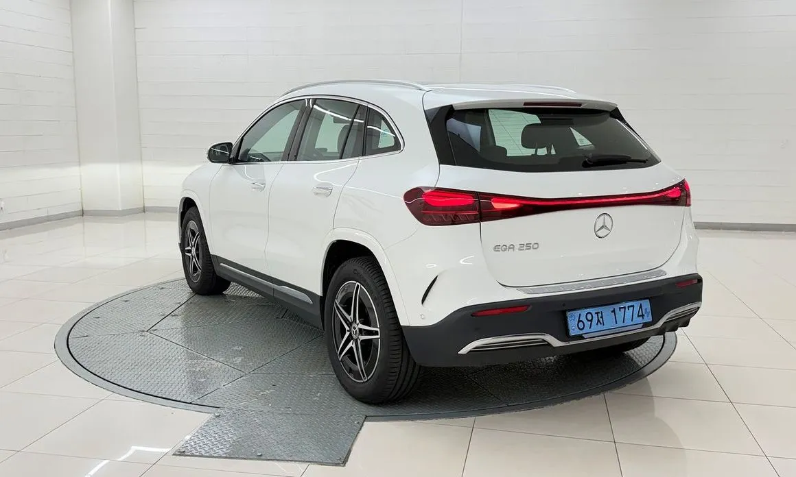 Mercedes-Benz EQA — фото 4