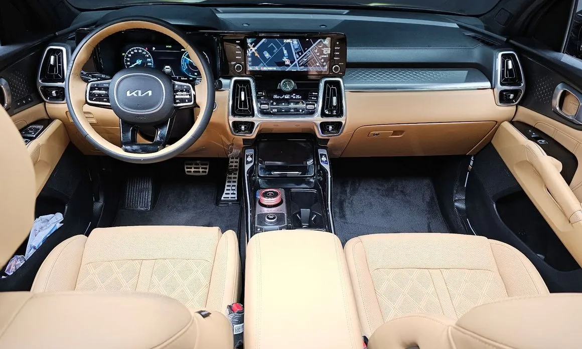 Kia Sorento — фото 9