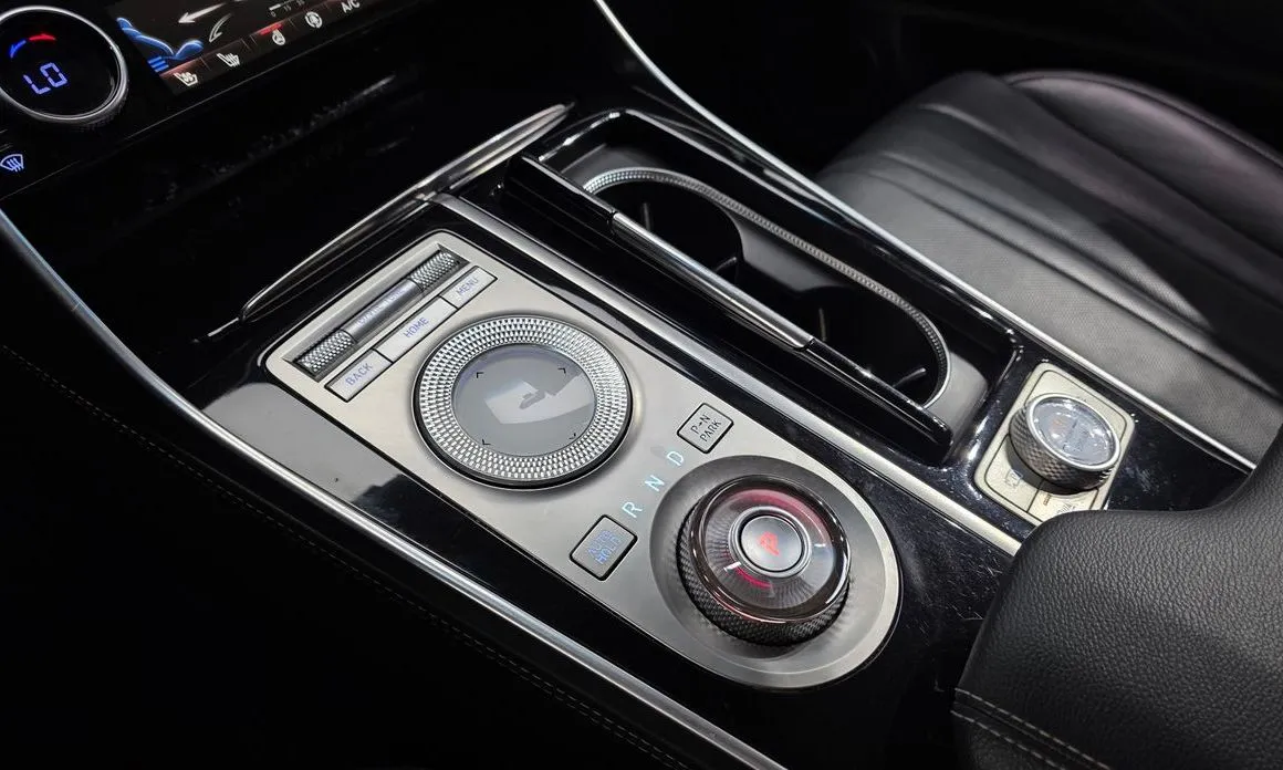 Genesis GV80 — фото 10