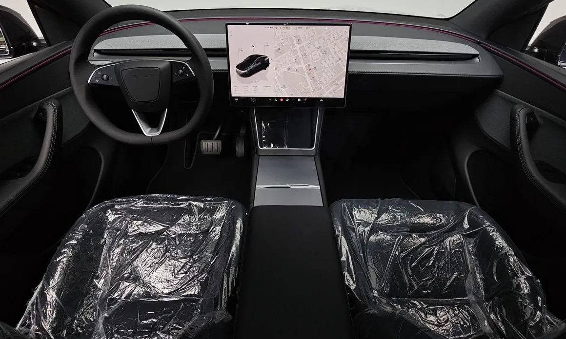Tesla Model Y — фото 8