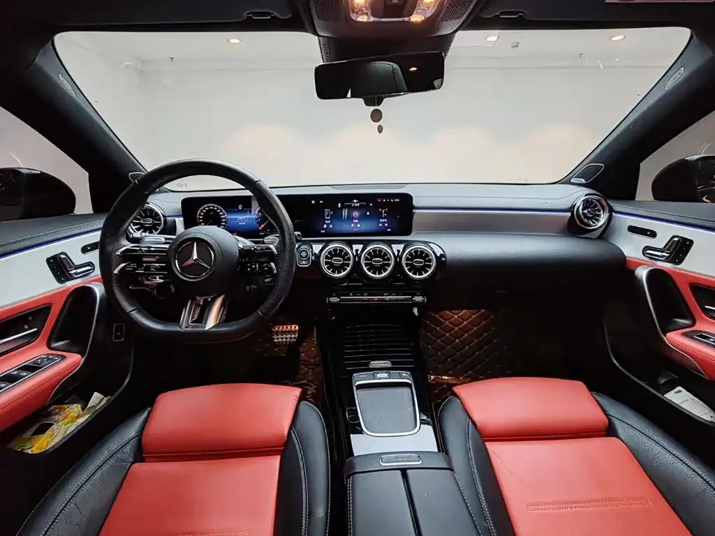 Mercedes-Benz CLA AMG — фото 8
