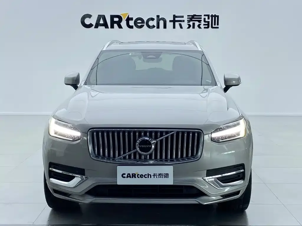 Volvo XC90 — фото 2