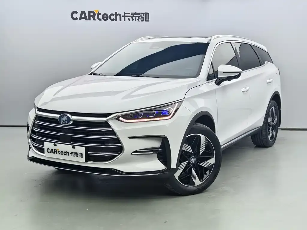 BYD Tang New Energy — фото 1