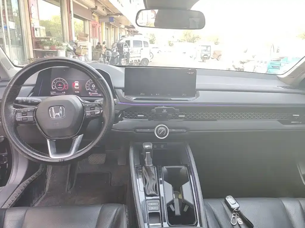 Honda Accord — фото 2