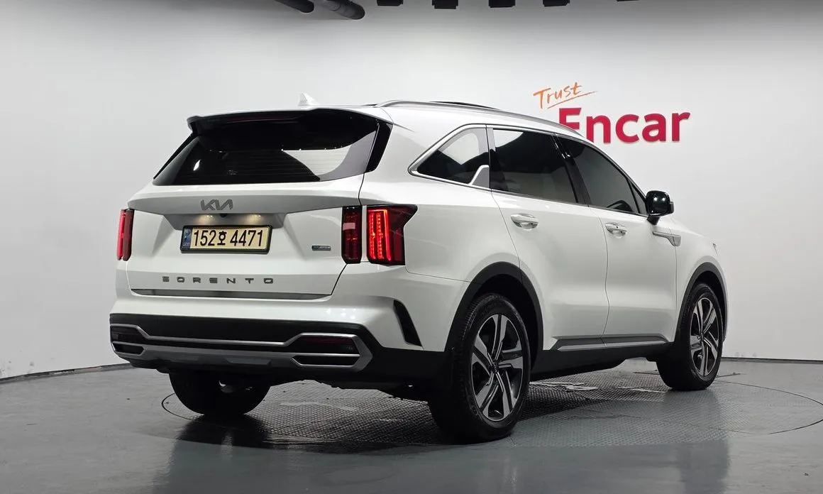 Kia Sorento — фото 9