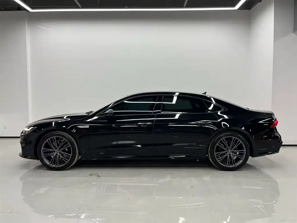Audi A7L — фото 4