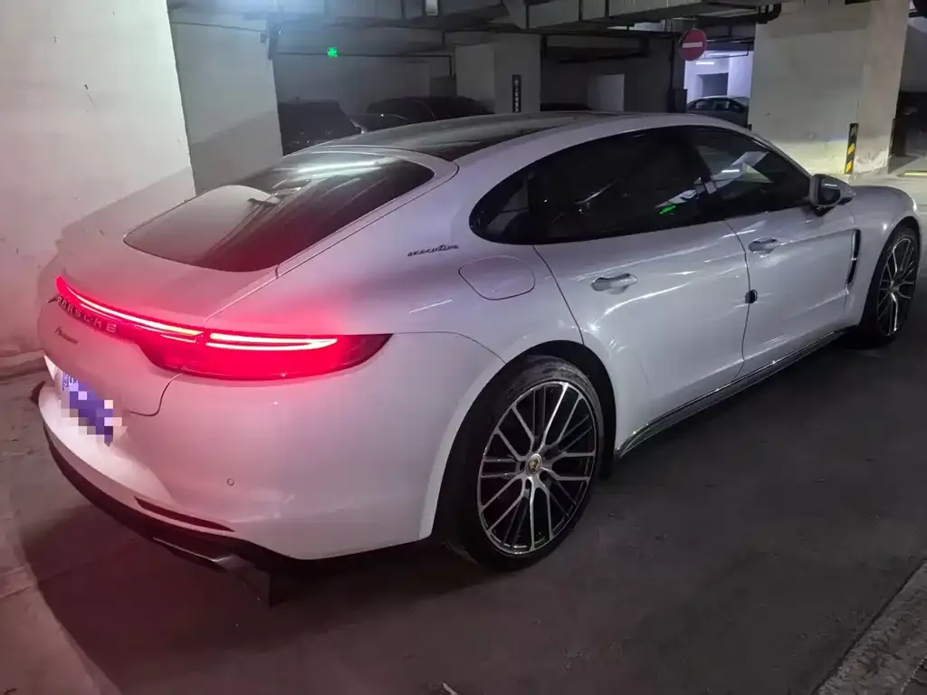 Porsche Panamera — фото 5