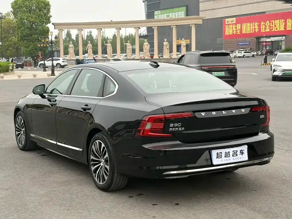 Volvo S90 — фото 6