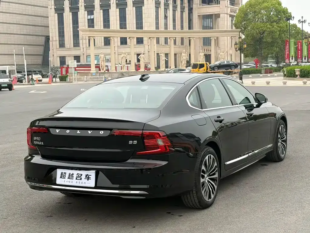 Volvo S90 — фото 4