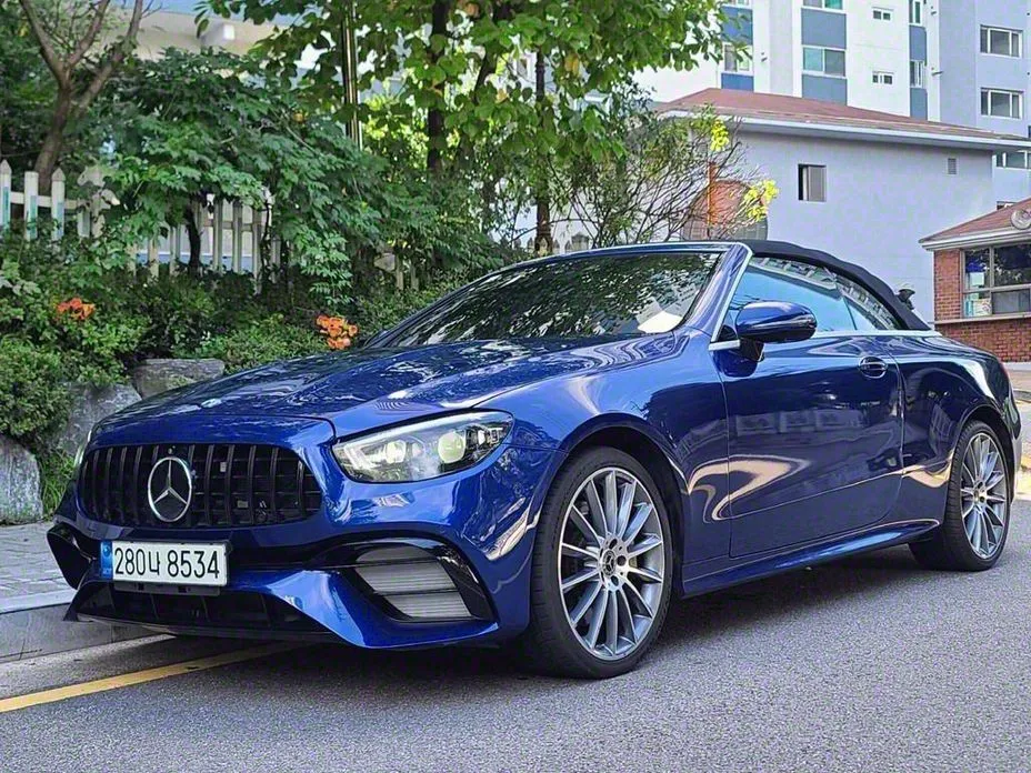 Mercedes-Benz E-Class — фото 1