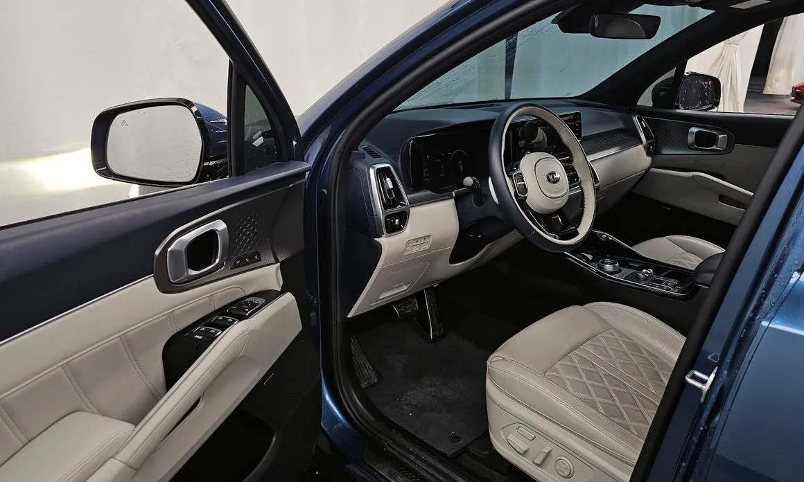 Kia Sorento — фото 6