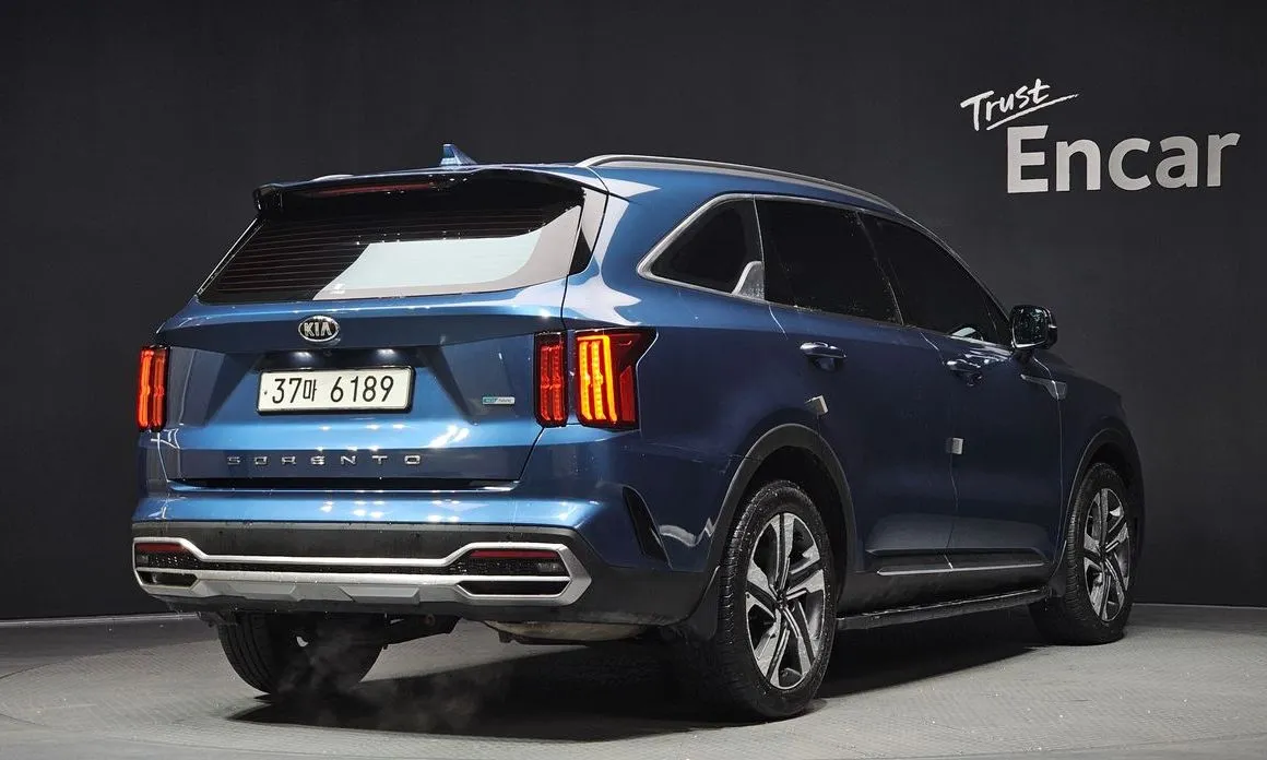 Kia Sorento — фото 4