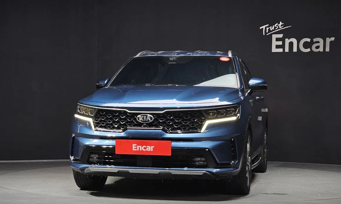 Kia Sorento — фото 5
