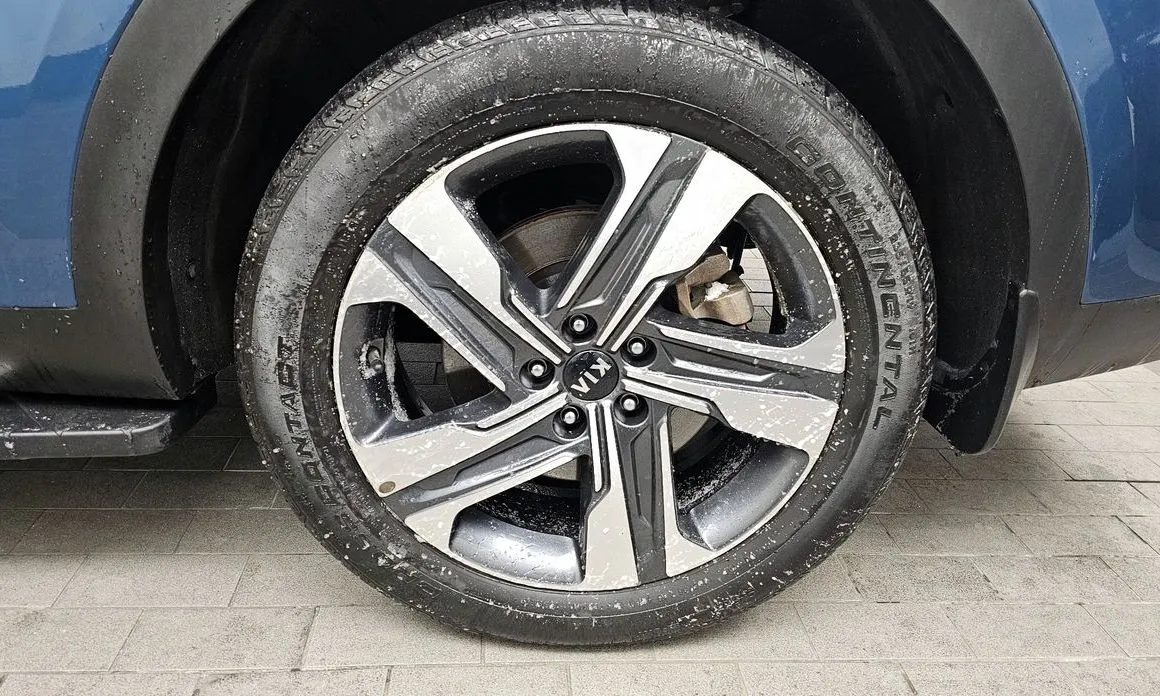 Kia Sorento — фото 7