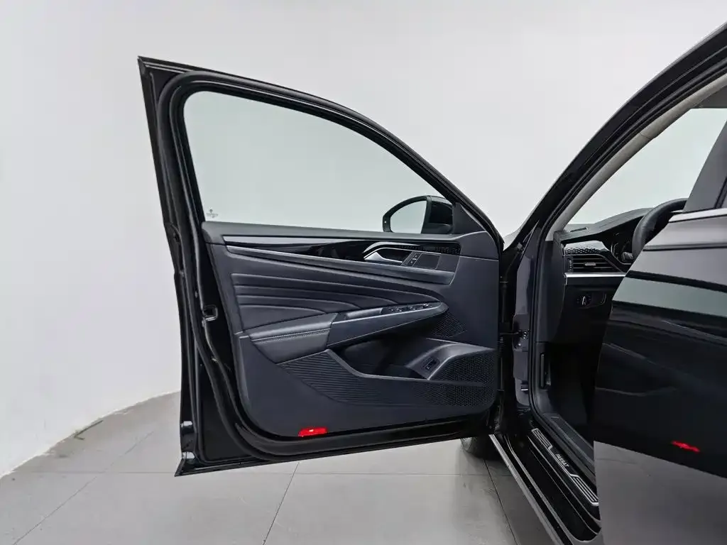 Volkswagen Passat — фото 10